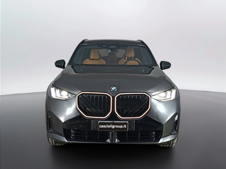 2 - BMW X3 BMW X3 40d xDrive