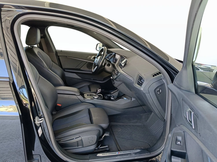 11 - BMW Serie 1 118d Msport auto