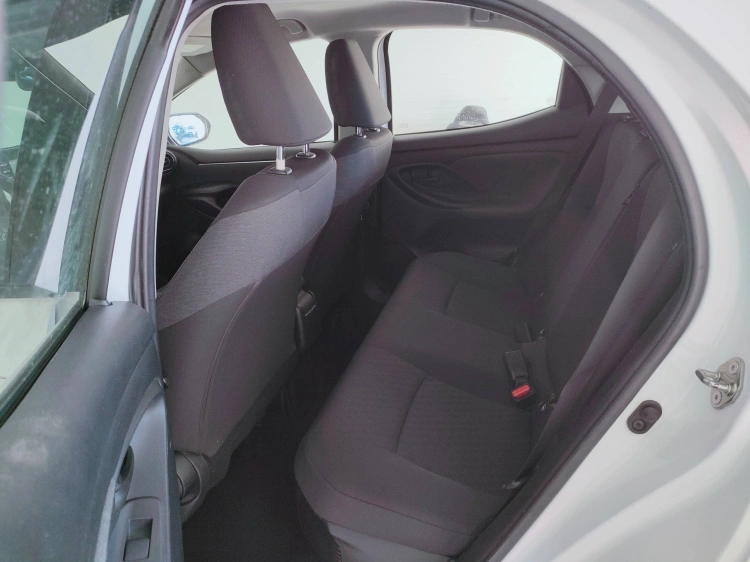 10 - Toyota Yaris Yaris 1.5h Trend