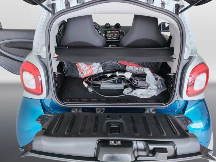 5 - smart fortwo Fortwo eq Passion 4,6kW