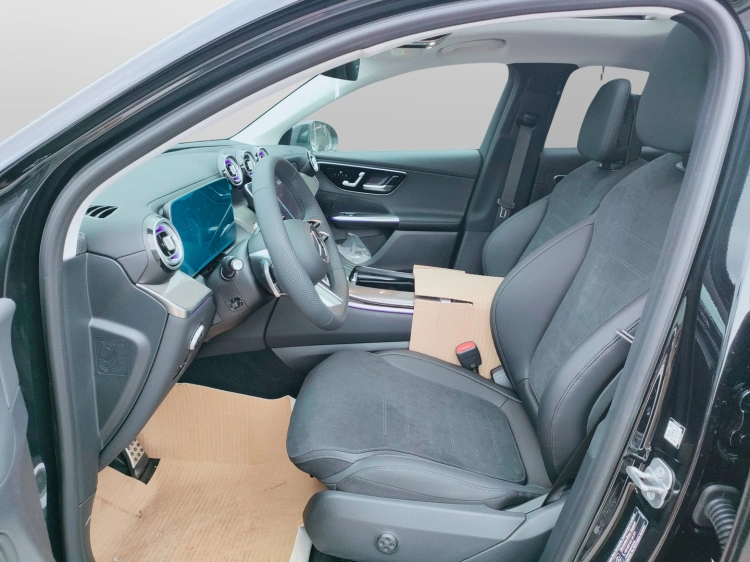 11 - Mercedes-Benz GLC 300 de 4Matic Plug-in Hybrid Coupe