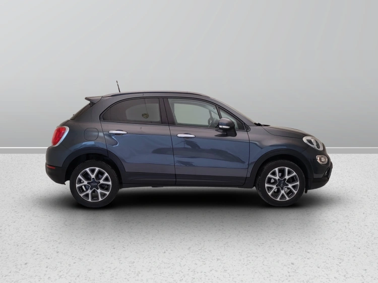 7 - Fiat 500 500X 1.6 mjt Cross 4x2 120cv