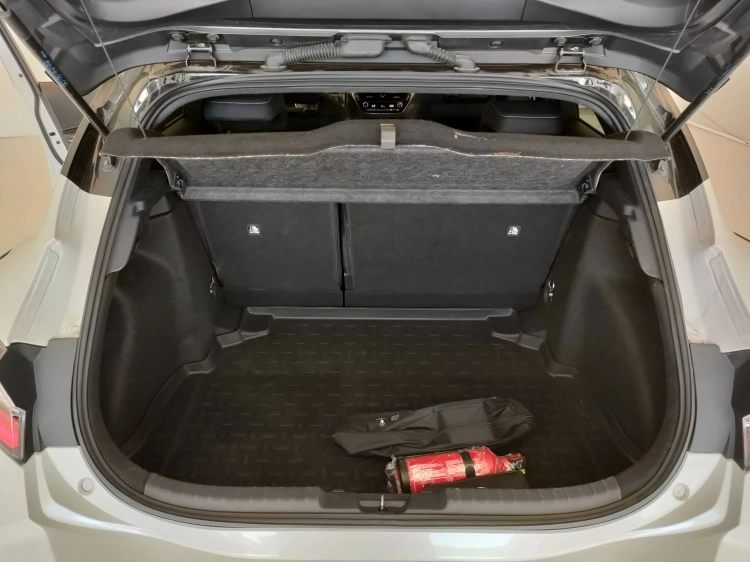 5 - Toyota Corolla Corolla 1.8h Style cvt