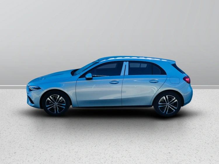 3 - Mercedes-Benz Classe A 180 d Automatic