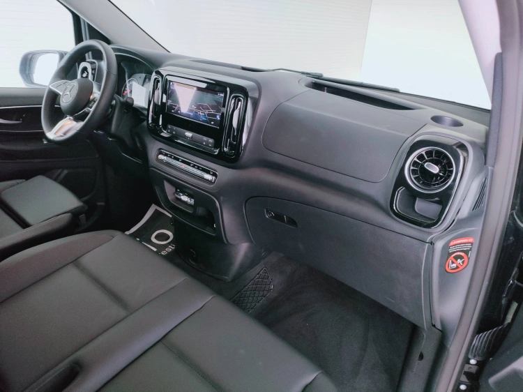 11 - Mercedes Vans Vito III 119 2024 Vito tourer 119 cdi extralong Select 9G-tronic