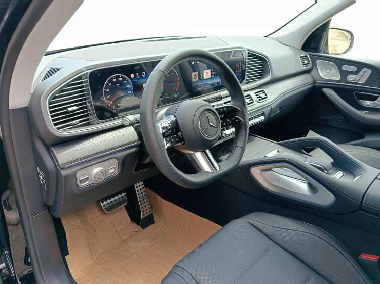6 - Mercedes-Benz GLE 300 d 4MATIC