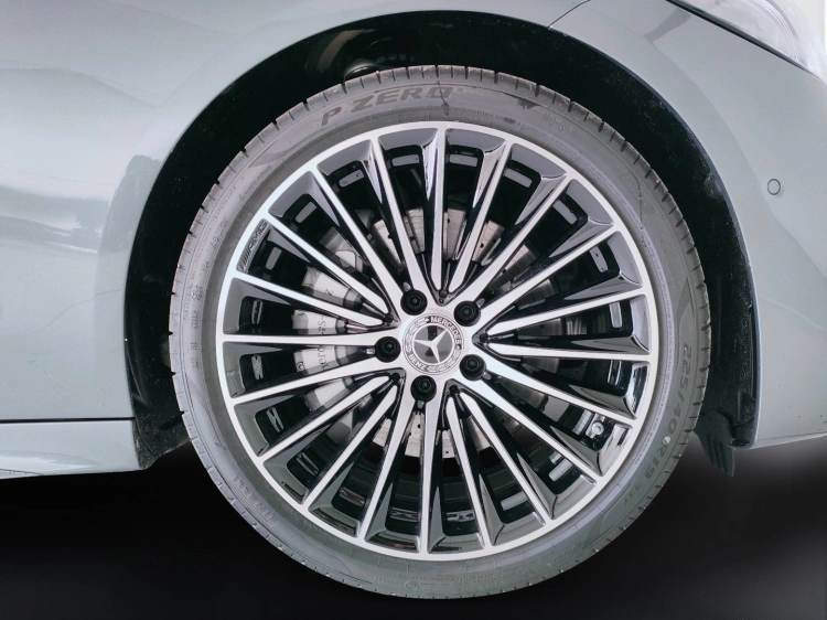 8 - Mercedes-Benz Classe C 220 d mhev AMG Line Advanced 200cv auto