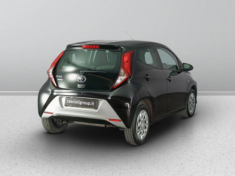 4 - Toyota AYGO TOYOTA Aygo Connect 1.0 VVT-i 72 CV 5 porte x-play MMT