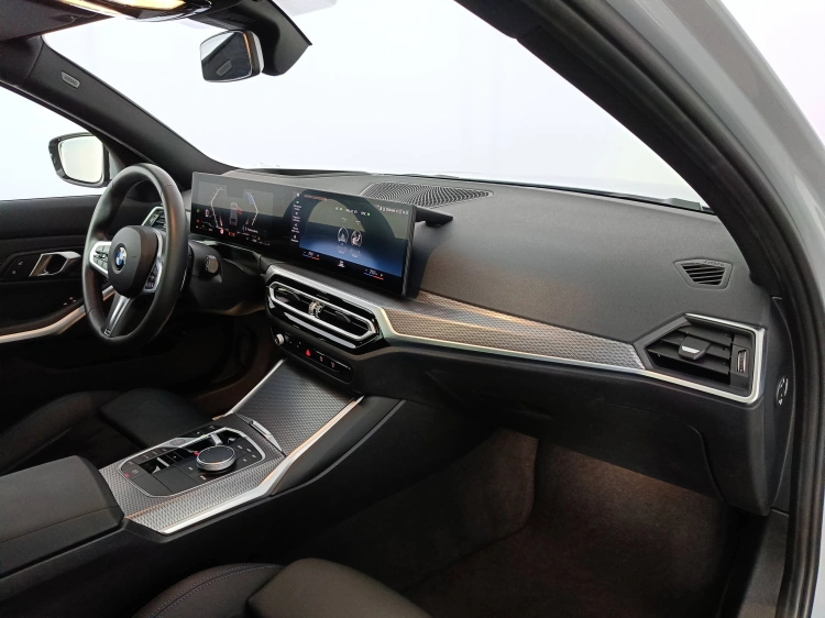 10 - BMW Serie 3 320d Touring mhev 48V xdrive Msport auto