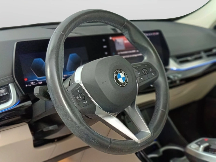 12 - BMW X1 X1 sdrive18d X-Line auto