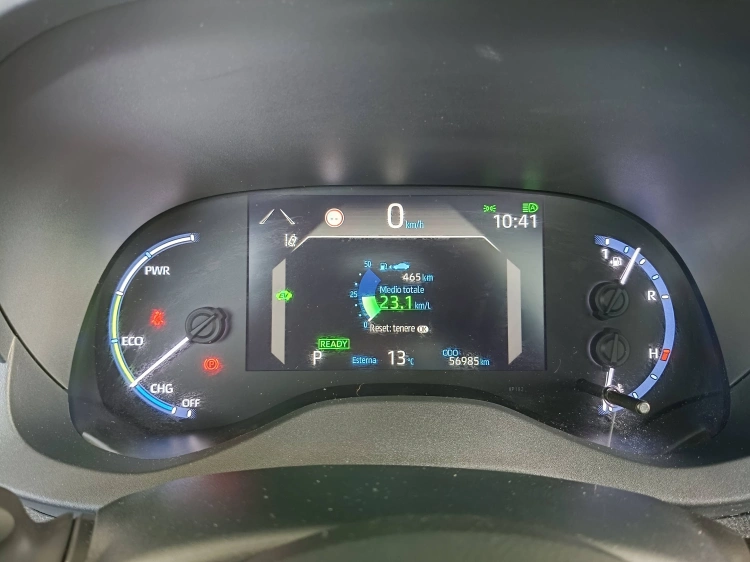 13 - Toyota Yaris Cross Yaris Cross 1.5h Lounge fwd 116cv e-cvt