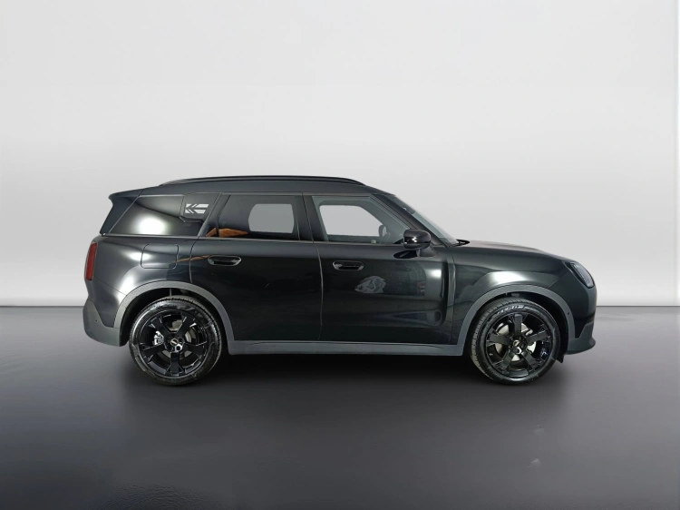 3 - MINI Countryman Mini Countryman 2.0 48V D Classic auto