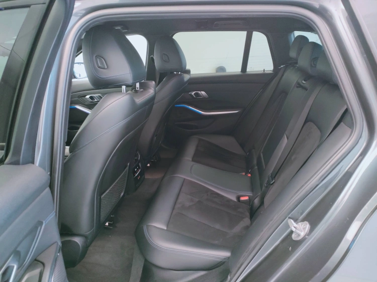 13 - BMW Serie 3 320d Touring mhev 48V Msport auto