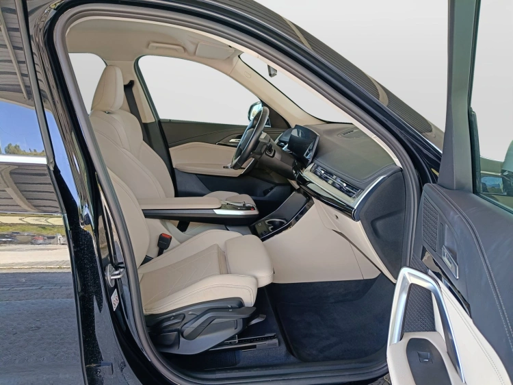 11 - BMW X1 X1 sdrive18d X-Line auto