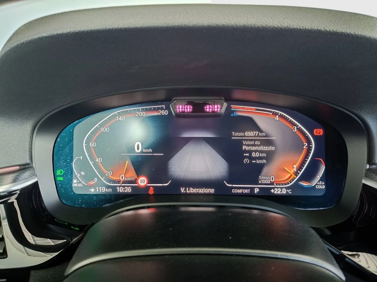 12 - BMW Serie 5 520d Touring mhev 48V xdrive Msport auto
