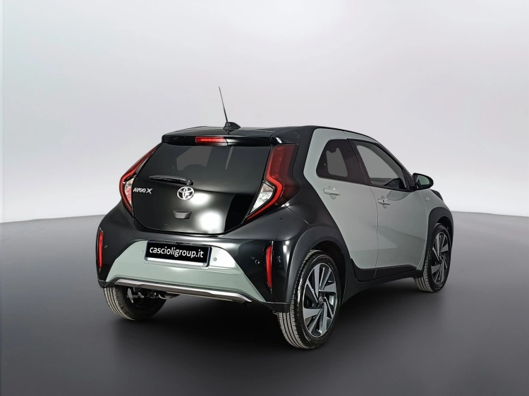 4 - Toyota Aygo X Aygo X 1.0 Lounge 72cv s-cvt