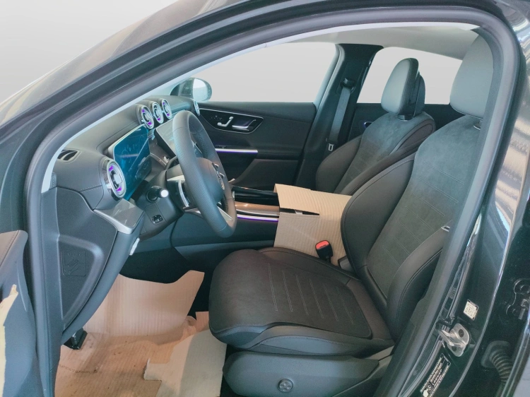 9 - Mercedes-Benz GLC 300 de 4Matic Plug-in Hybrid Coupe