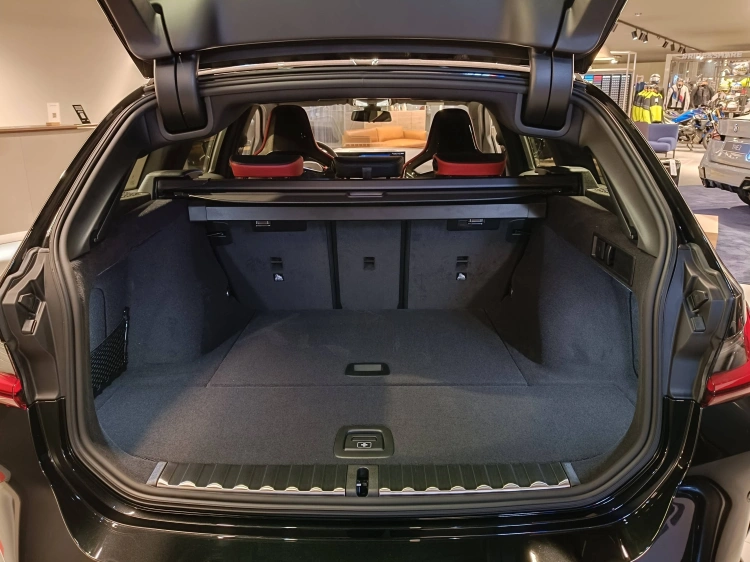 18 - BMW M M3 M3 CS Touring