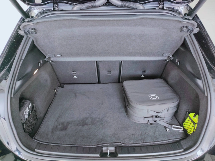 5 - Mercedes-Benz EQA 250+ AMG Line Advanced Digital Edition