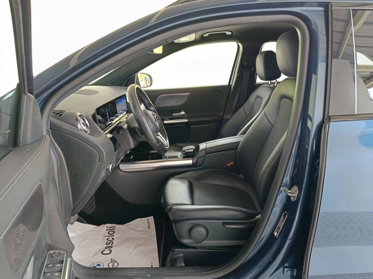 8 - Mercedes-Benz GLA 200 d Sport Plus 4matic auto