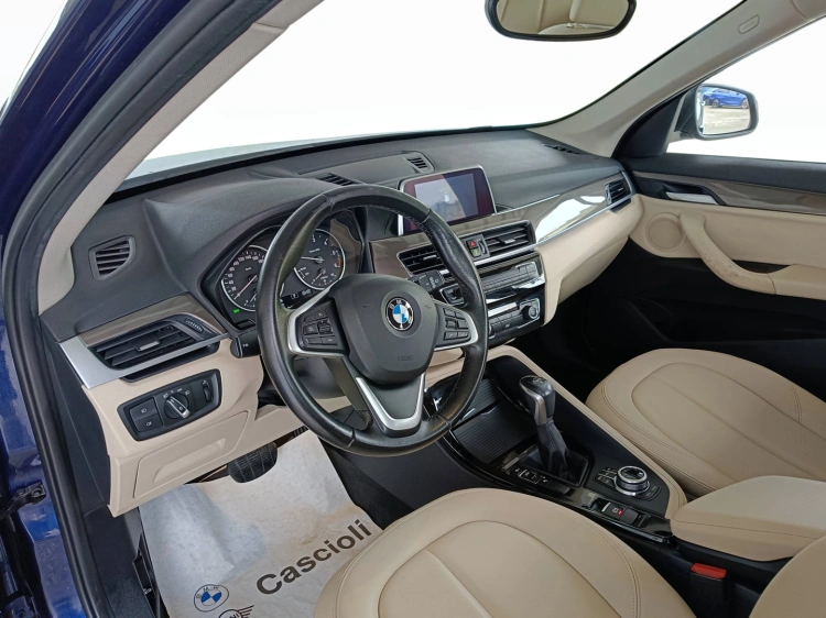 7 - BMW X1 X1 sdrive18d xLine auto