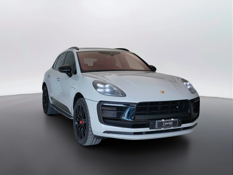 3 - Porsche Macan Macan 2.9 GTS 440cv pdk