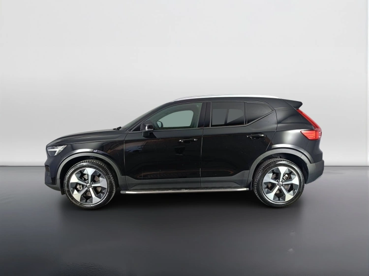 6 - Volvo XC40 XC40 2.0 b3 Core auto