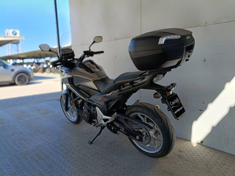6 - Honda E0835 NC 750x Abs my18