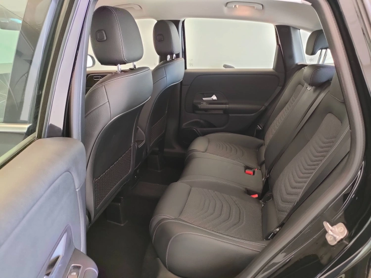 11 - Mercedes-Benz Classe B 250 e phev Advanced auto