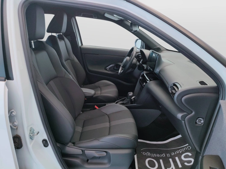 13 - Toyota Yaris Cross Yaris Cross 1.5h Adventure fwd 116cv e-cvt