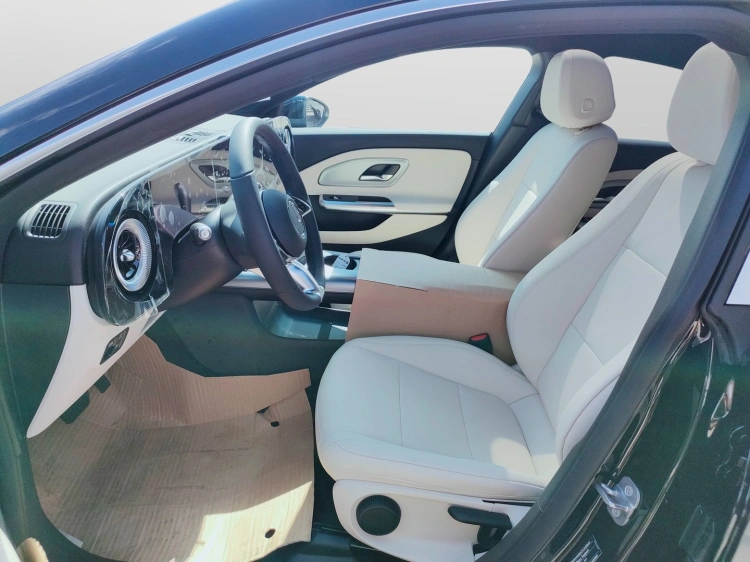 8 - Mercedes-Benz CLA 200
