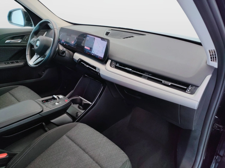 14 - BMW X1 X1 sdrive18d X-Line auto
