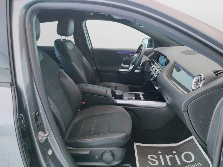 13 - Mercedes-Benz GLA 250 e phev (eq-power) Premium auto