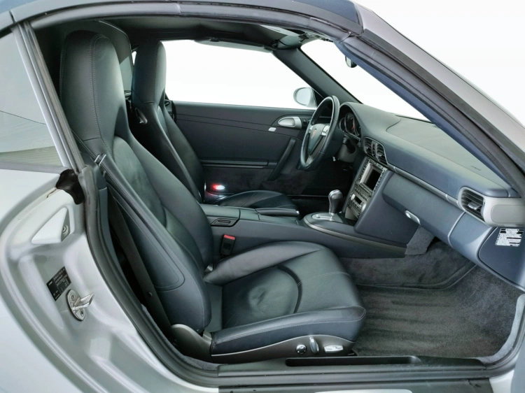 12 - Porsche 911 911 Cabrio 3.6 Carrera