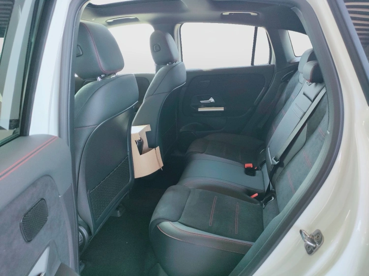 12 - Mercedes-Benz EQA 250+