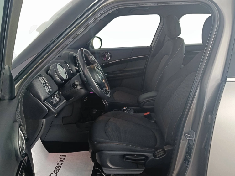 9 - MINI Countryman Mini Countryman 1.5 One D Hype auto 7m