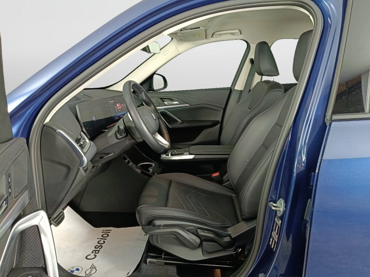 8 - BMW X1 X1 sdrive18d X-Line auto