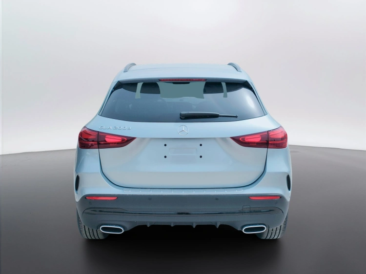 4 - Mercedes-Benz GLA 200 d automatic