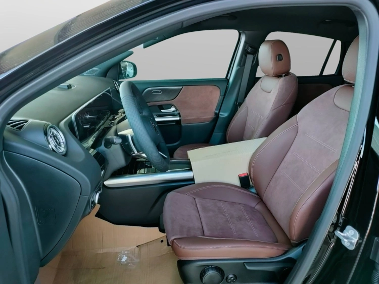 7 - Mercedes-Benz GLA 200 d automatic
