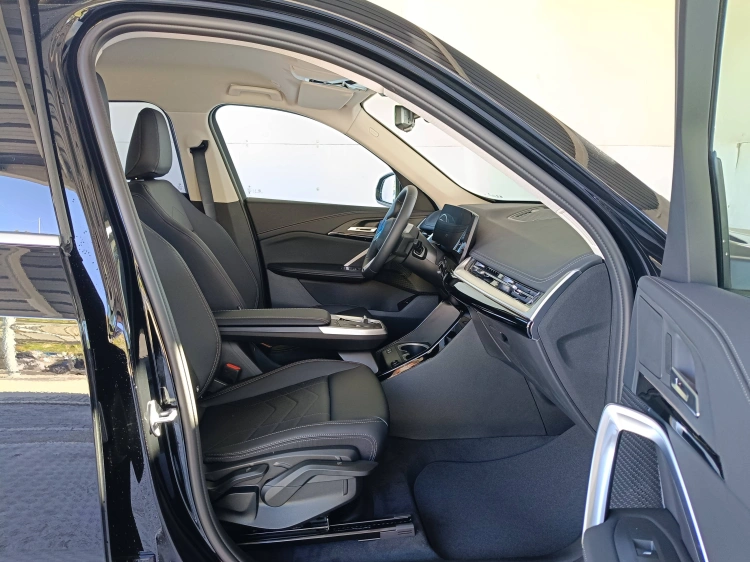 11 - BMW iX1 BMW iX1 eDrive20-Special Edition