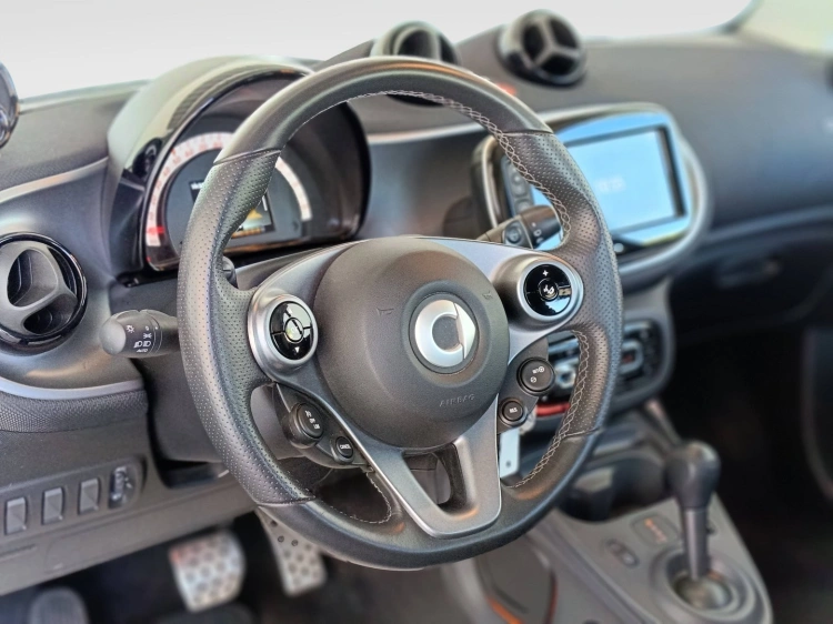 15 - smart fortwo Fortwo 1.0 Superpassion 71cv twinamic