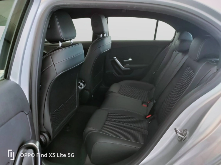 10 - Mercedes-Benz Classe A 180 d Sport auto