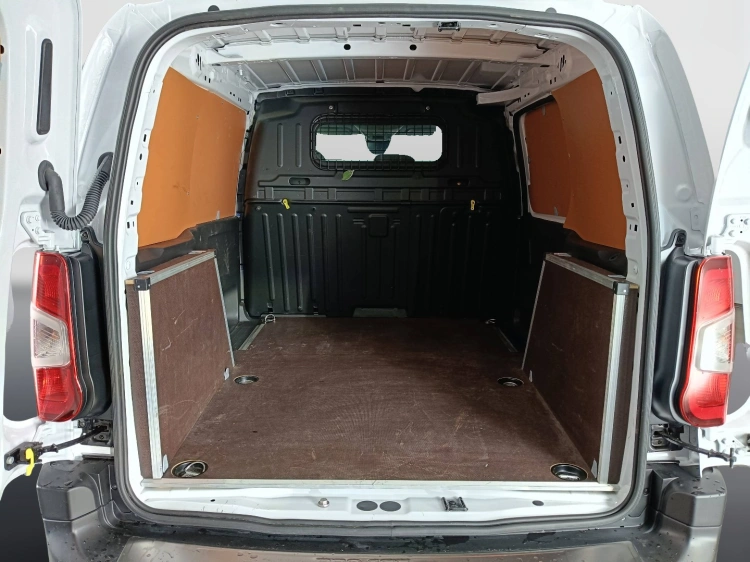 18 - Toyota Professional Proace City Electric 2024 Proace City electric L1 50kWh D Comfort