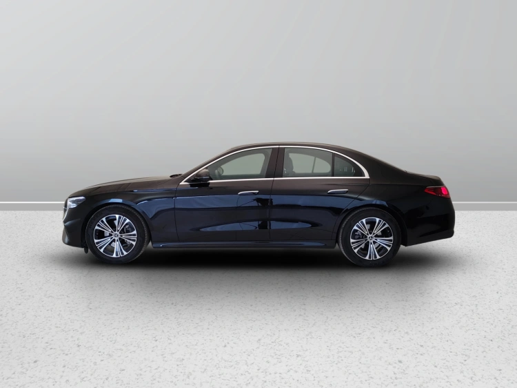 3 - Mercedes-Benz Classe E 220 d 4MATIC