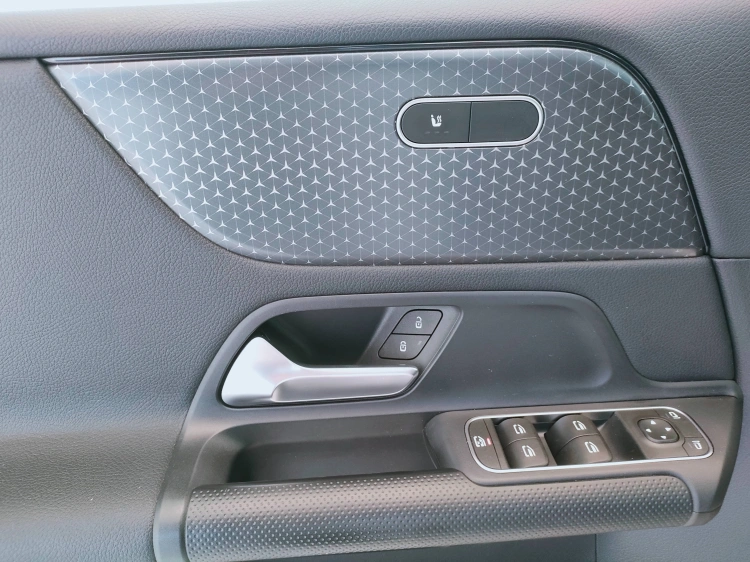 15 - Mercedes-Benz Classe B 180 Executive auto