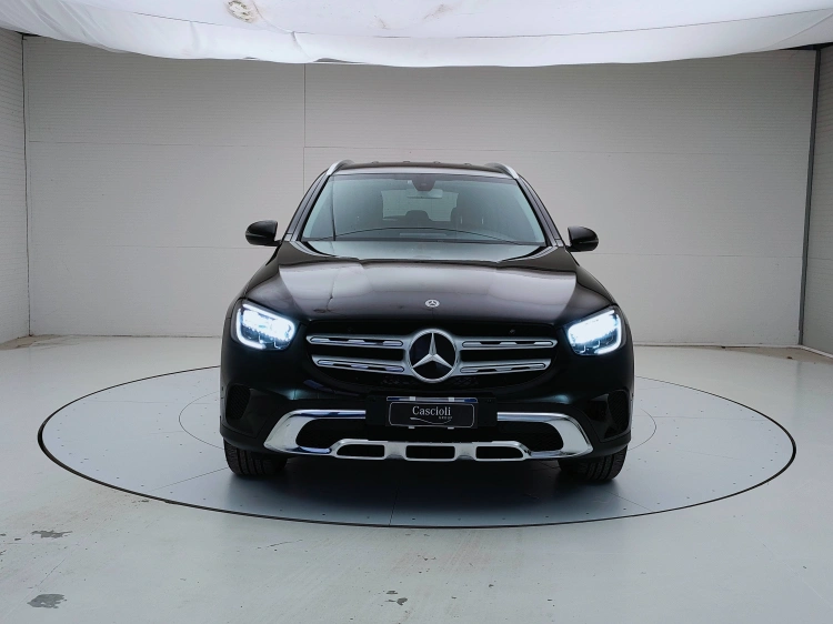 2 - Mercedes-Benz GLC 220 d Sport 4matic auto