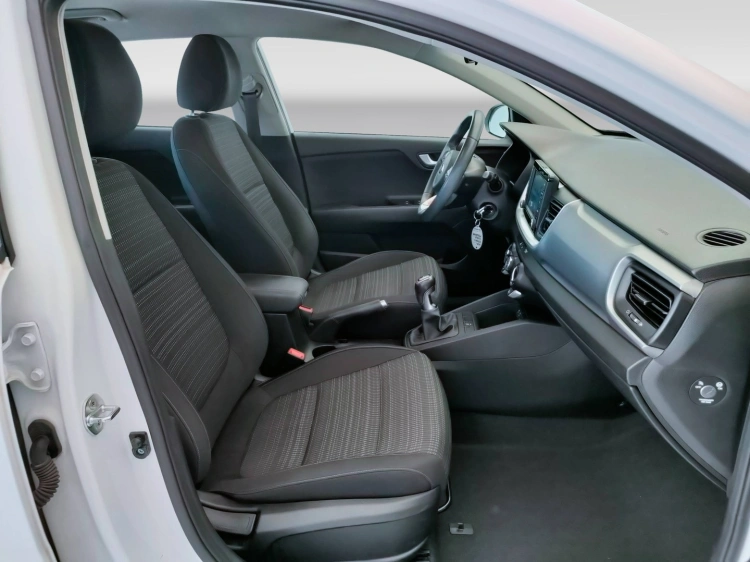 13 - Kia Stonic Stonic 1.6 crdi Urban 110cv