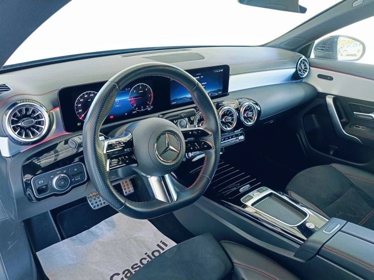 14 - Mercedes-Benz CLA Shooting Brake 200 d AMG Line Advanced Plus auto
