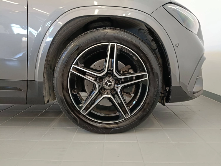 14 - Mercedes-Benz GLA 180 d AMG Line Advanced Plus auto