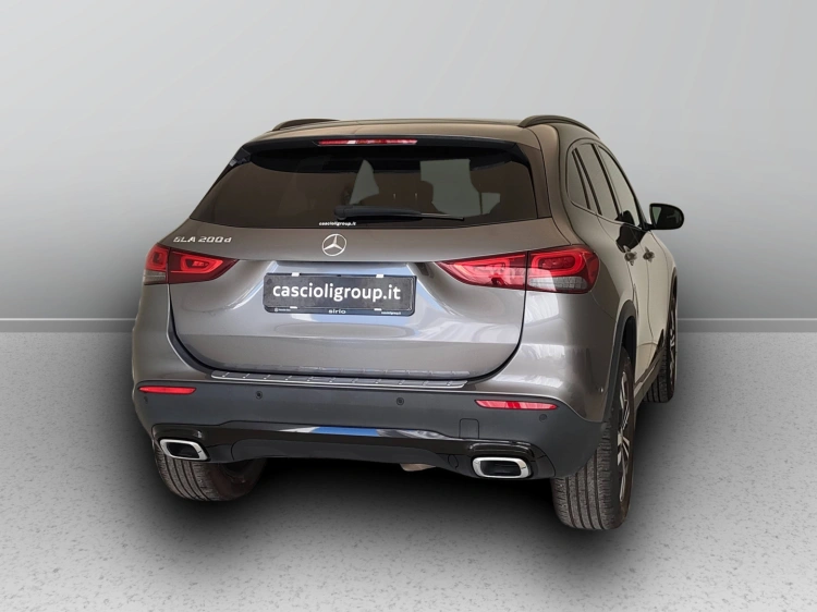 6 - Mercedes-Benz GLA 200 d Sport Plus auto
